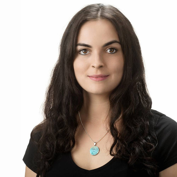 SUPERIOR STAINLESS STEEL FAMILY & OILS NECKLACE - OPTIONAL ENGRAVING ON BACK - 18k GOLD FINISH OPTION TOO