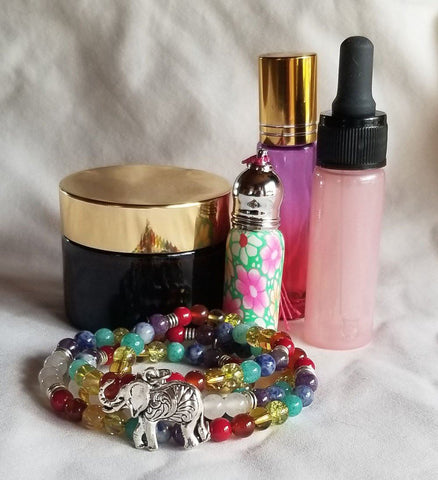 PAMPER MOM WITH OUR ESSENTIAL OIL MOTHER'S DAY BUNDLE - SCROLL DOWN FOR ALL OF THE DETAILS